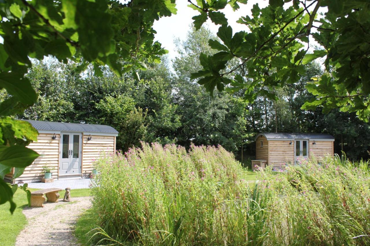Luxury Shepherds Hut - The Moorhen By The Perkemahan York